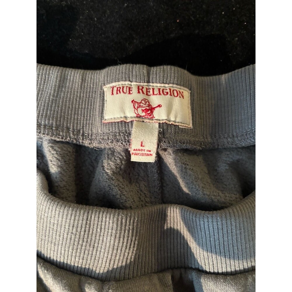 True Religion - Picture 7 of 8